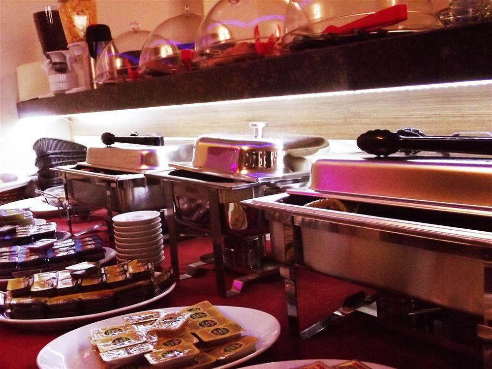 Sirin Hotel Istanbul Bagian luar foto