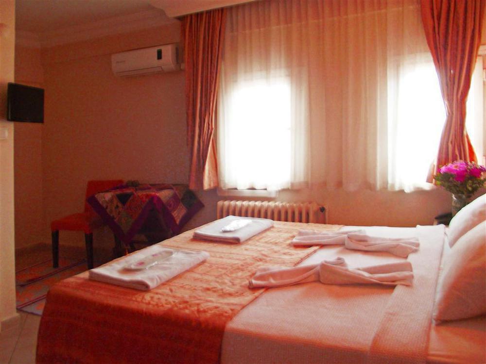 Sirin Hotel Istanbul Bagian luar foto