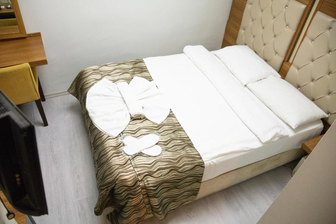 Sirin Hotel Istanbul Bagian luar foto