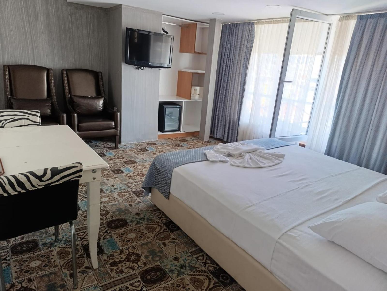 Sirin Hotel Istanbul Bagian luar foto