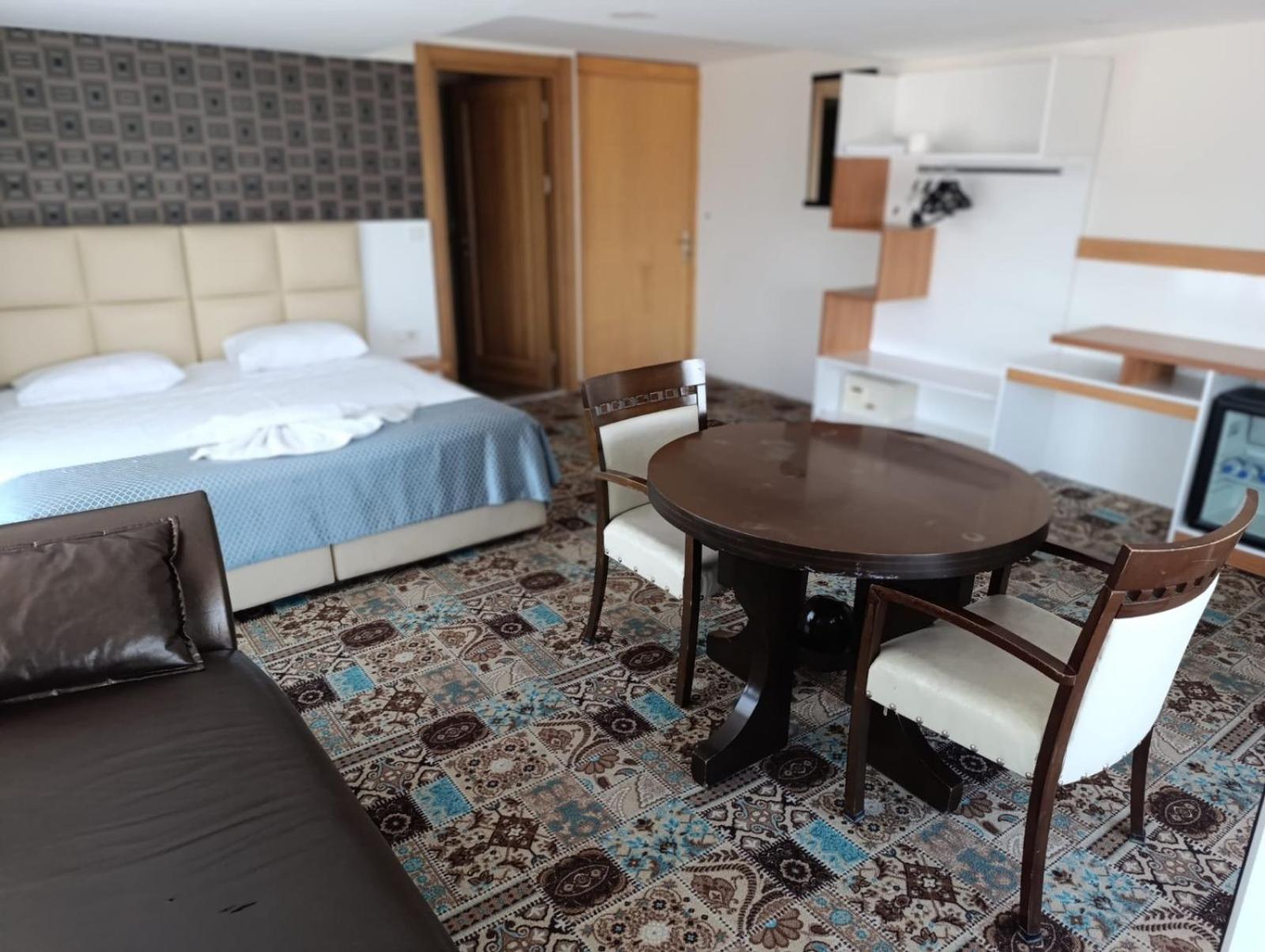 Sirin Hotel Istanbul Bagian luar foto