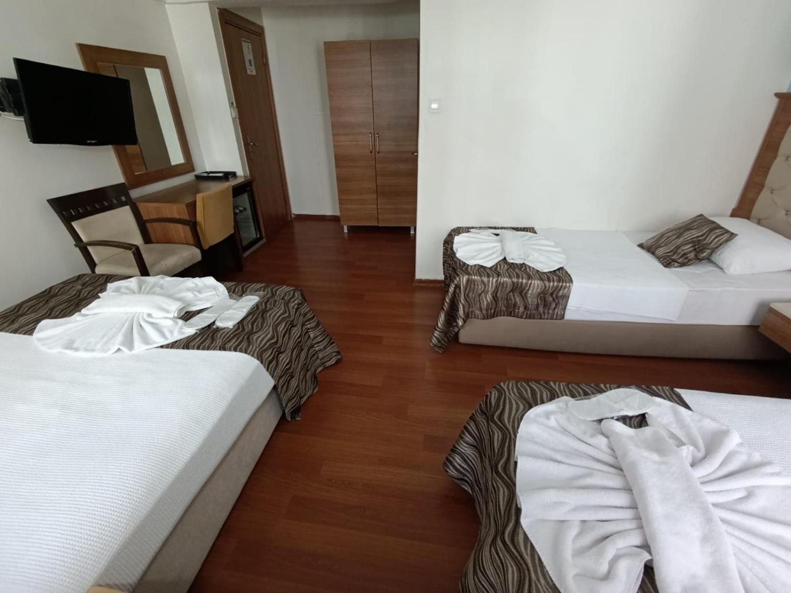 Sirin Hotel Istanbul Bagian luar foto