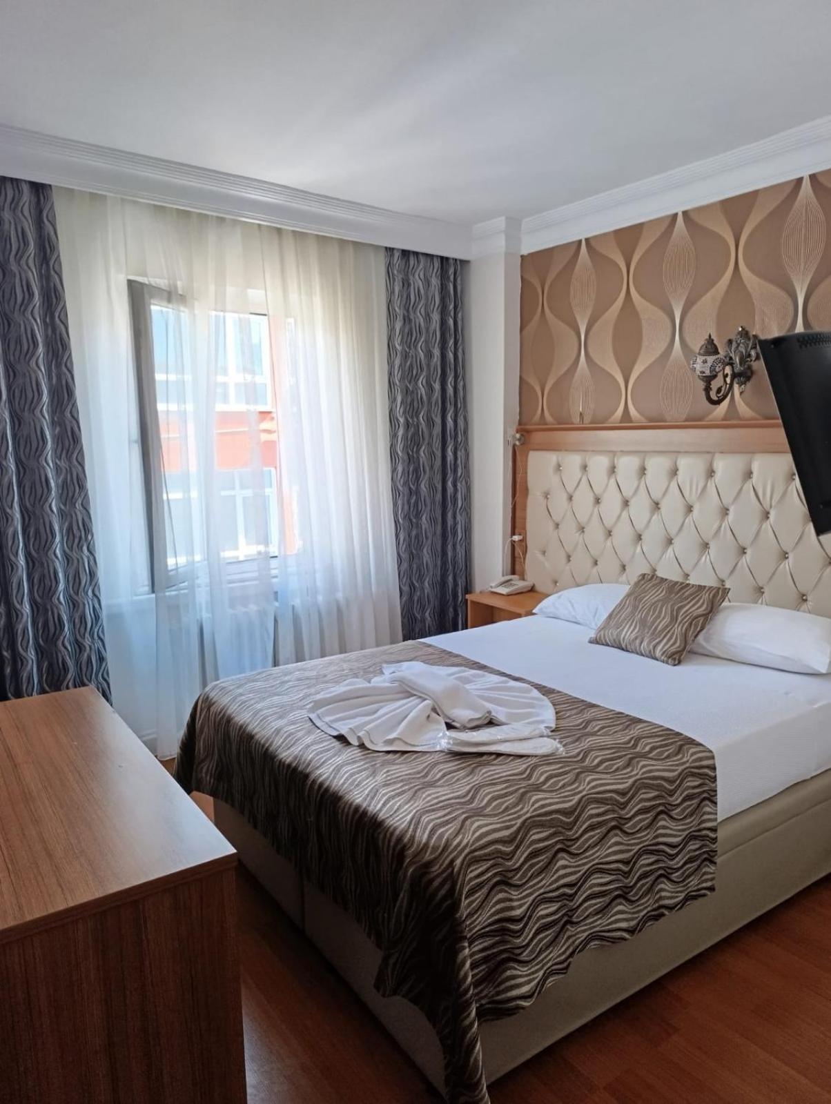 Sirin Hotel Istanbul Bagian luar foto